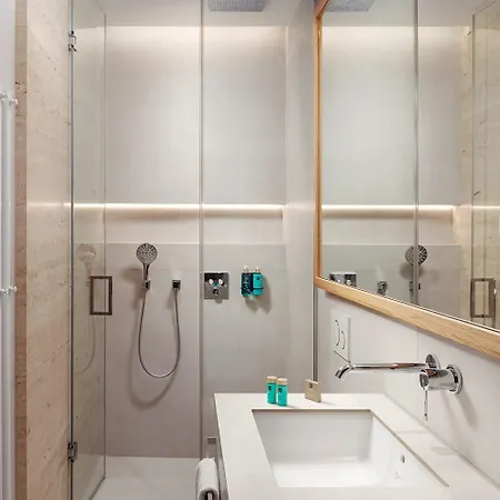 Hotel apartamentowy R18 Residences