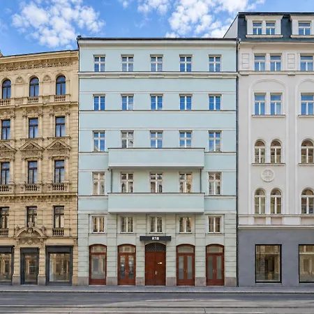 R18 Residences 5* Praga